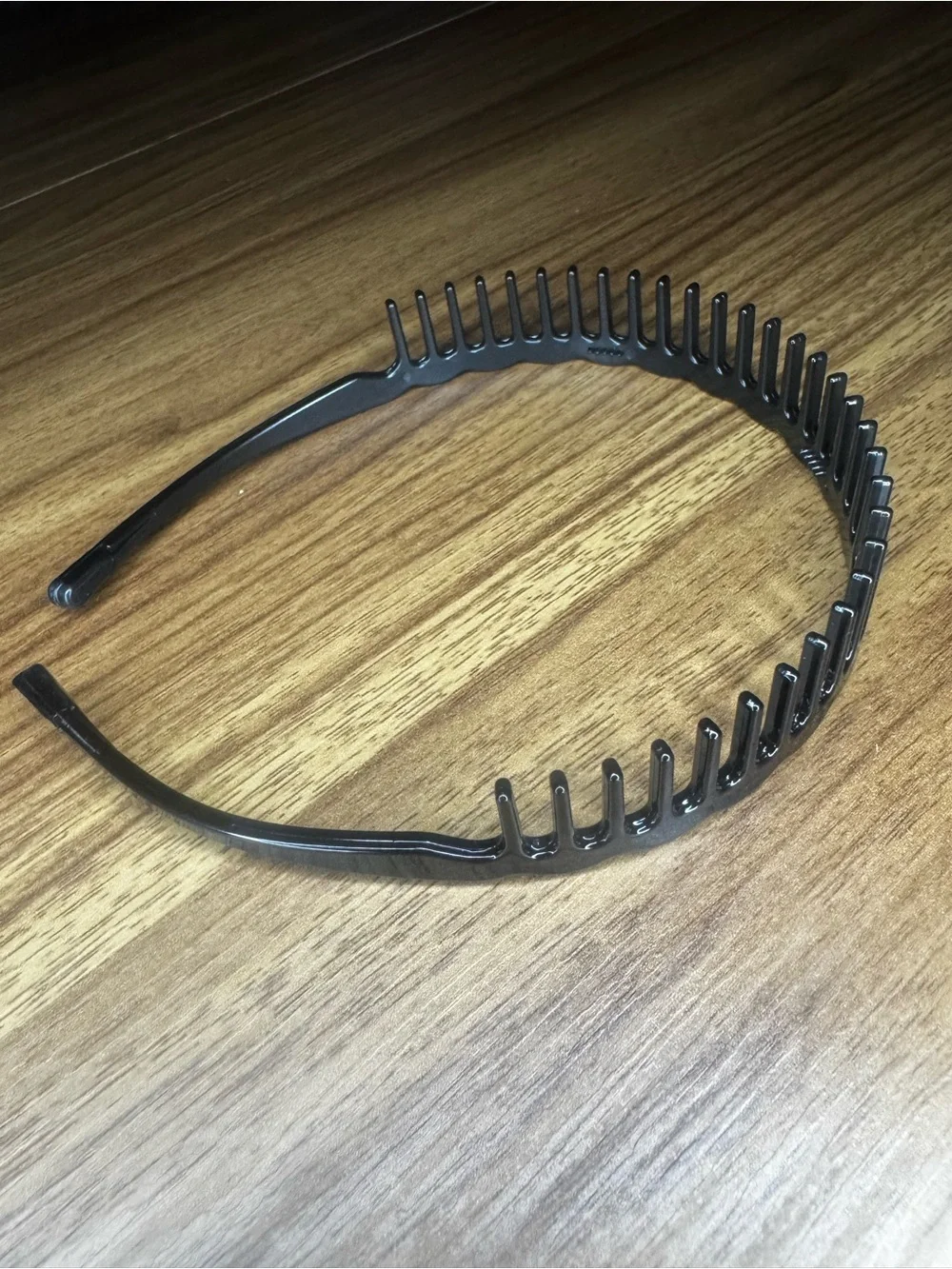 Classic Black Plastic Hairband with Inner Teeth - Secure Hold